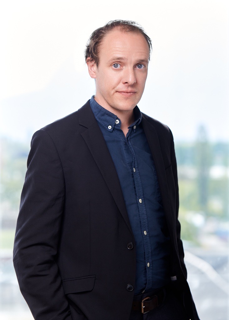 Dr. Jens H.